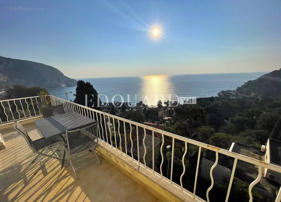 Appartement à EZE