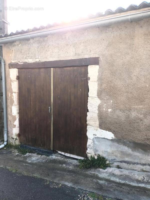 Maison à MORTAGNE-SUR-GIRONDE