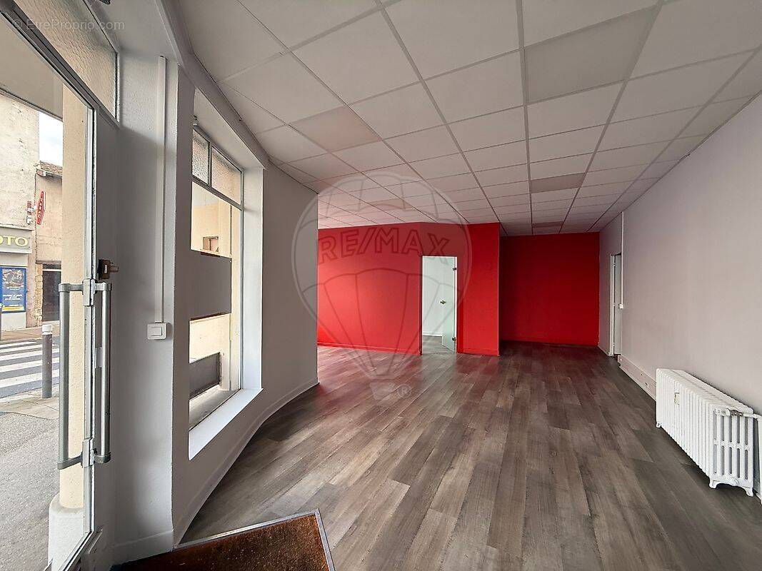 Autre à VILLEFRANCHE-SUR-SAONE