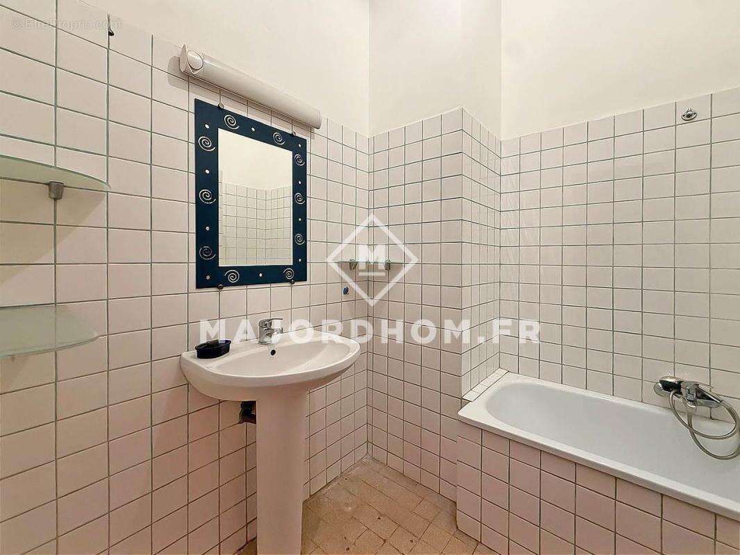 Appartement à MARSEILLE-6E