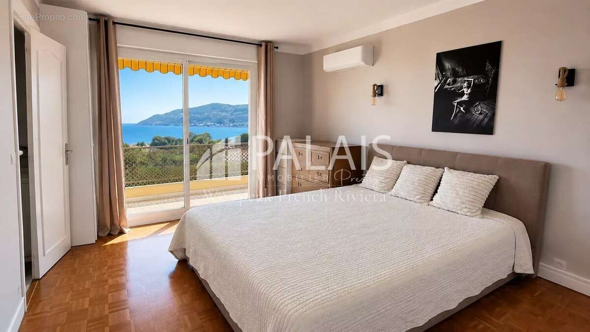 Appartement à VILLEFRANCHE-SUR-MER