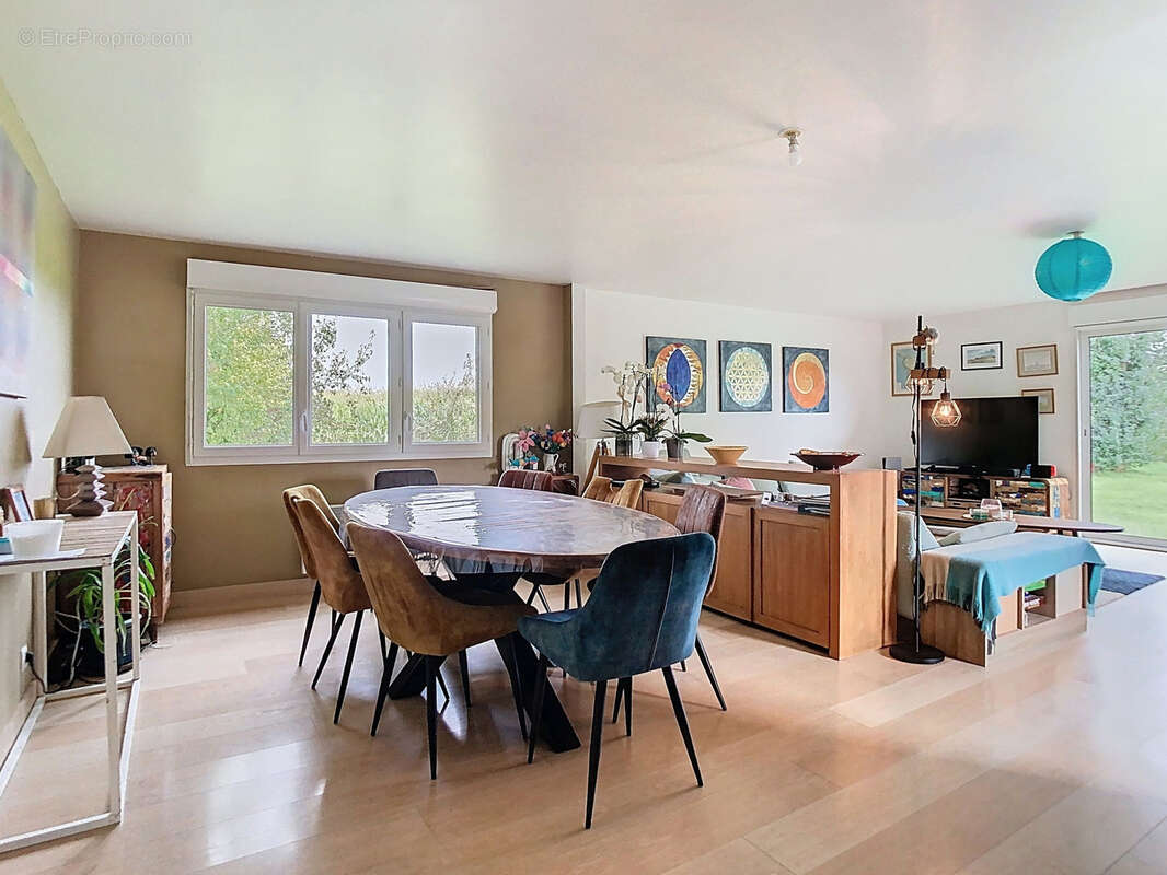 Maison à SAINT-AMAND