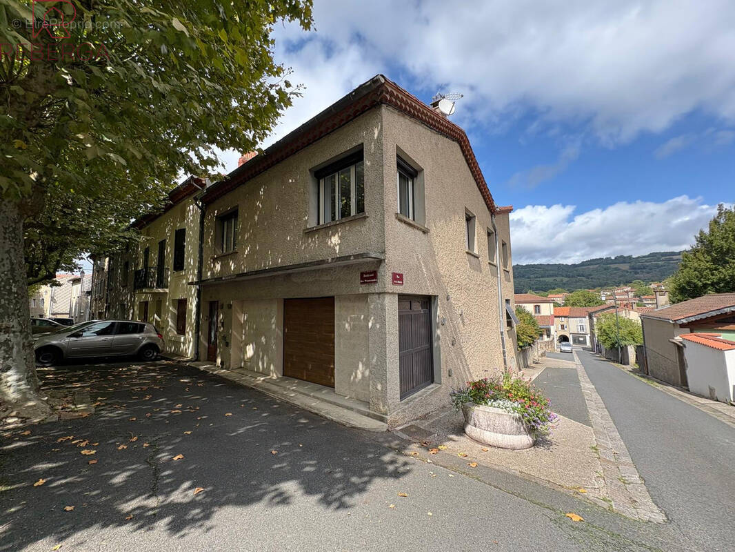 Maison à SAINT-AMANS-SOULT