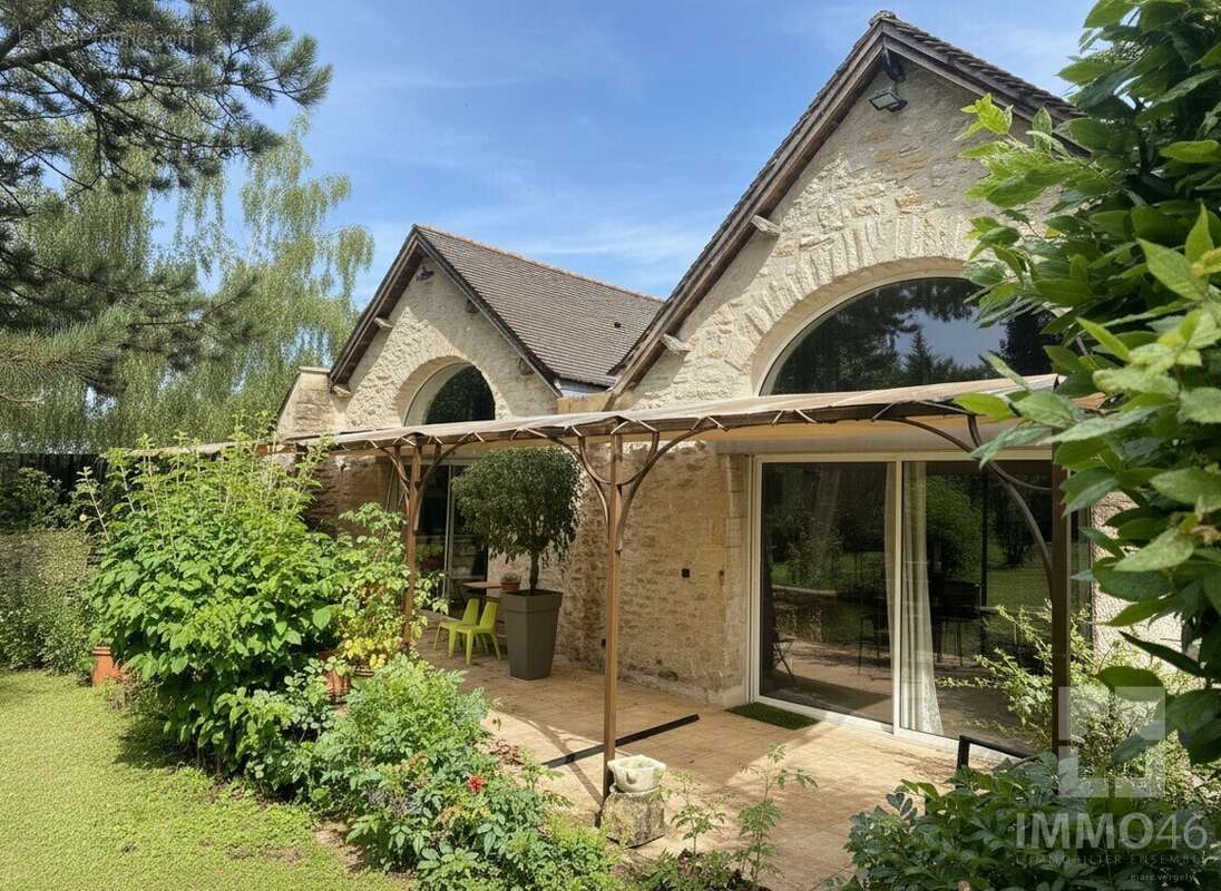 Maison à CAHORS