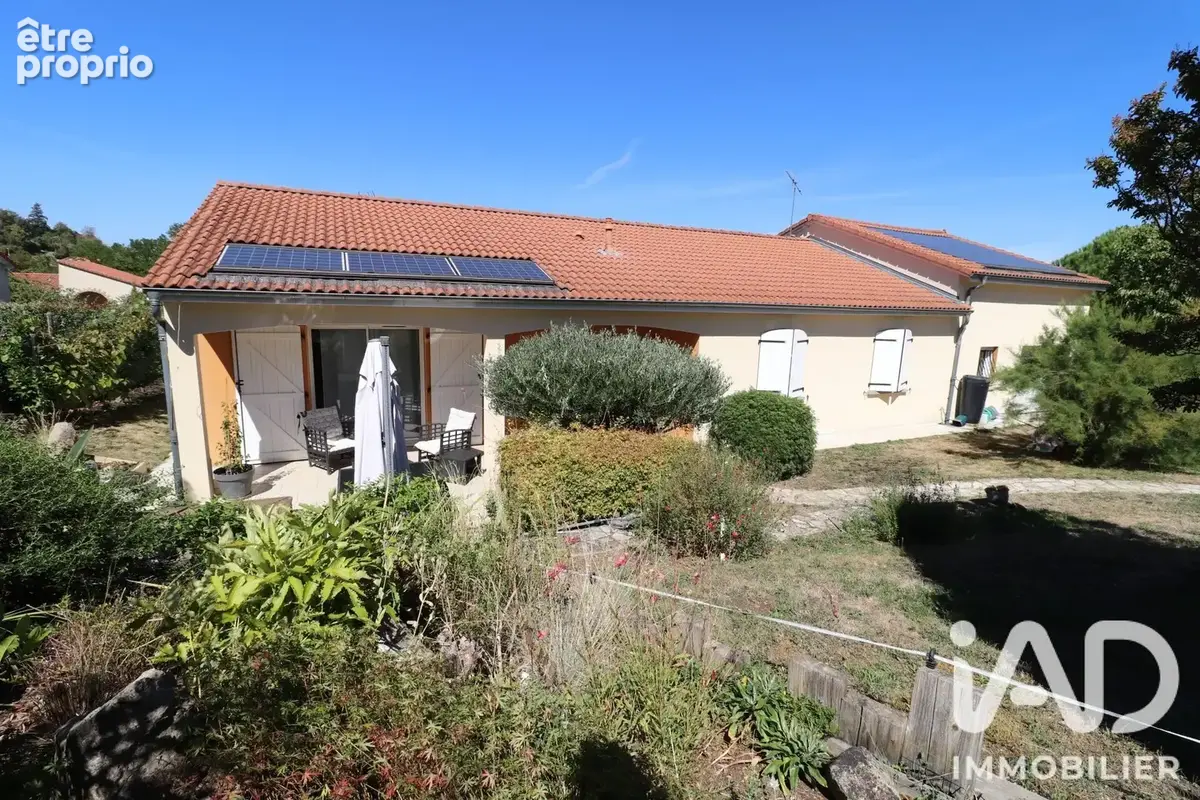 Photo 1 - Maison à VERTAIZON