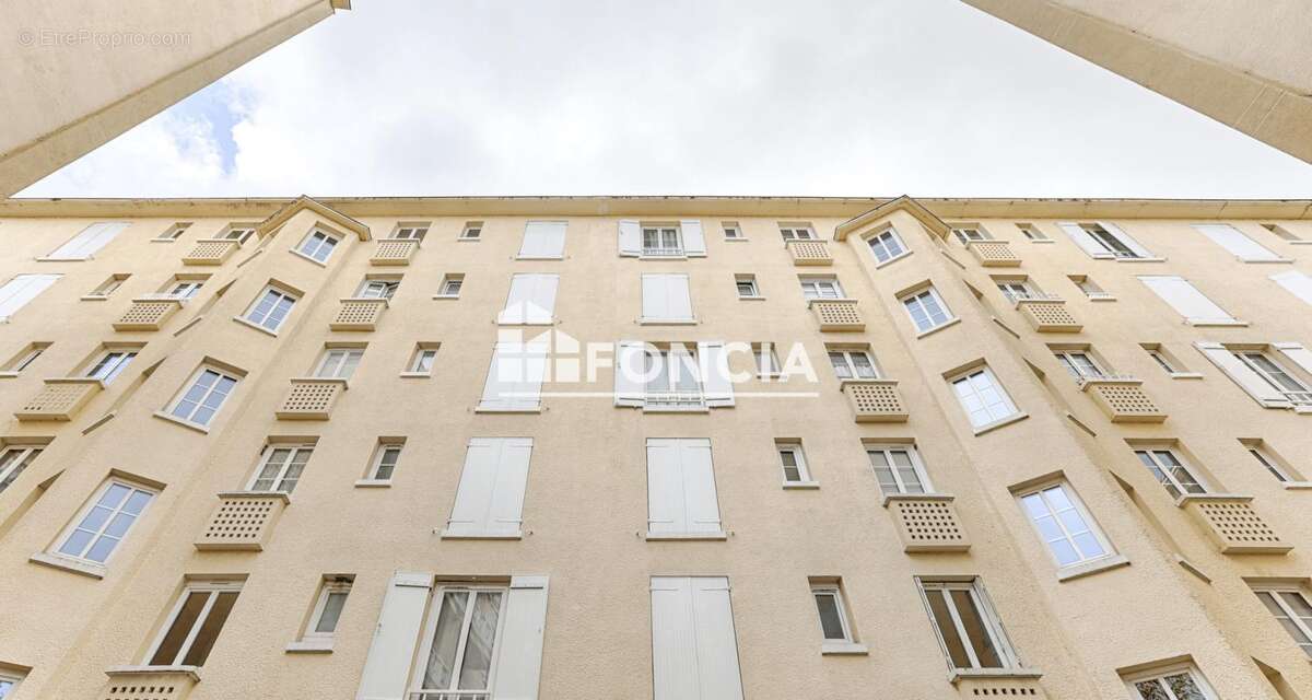 Appartement à COLOMBES