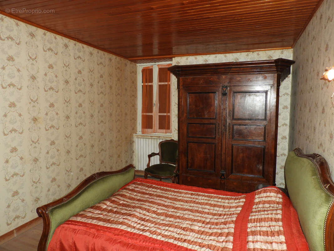 Maison à PREVINQUIERES