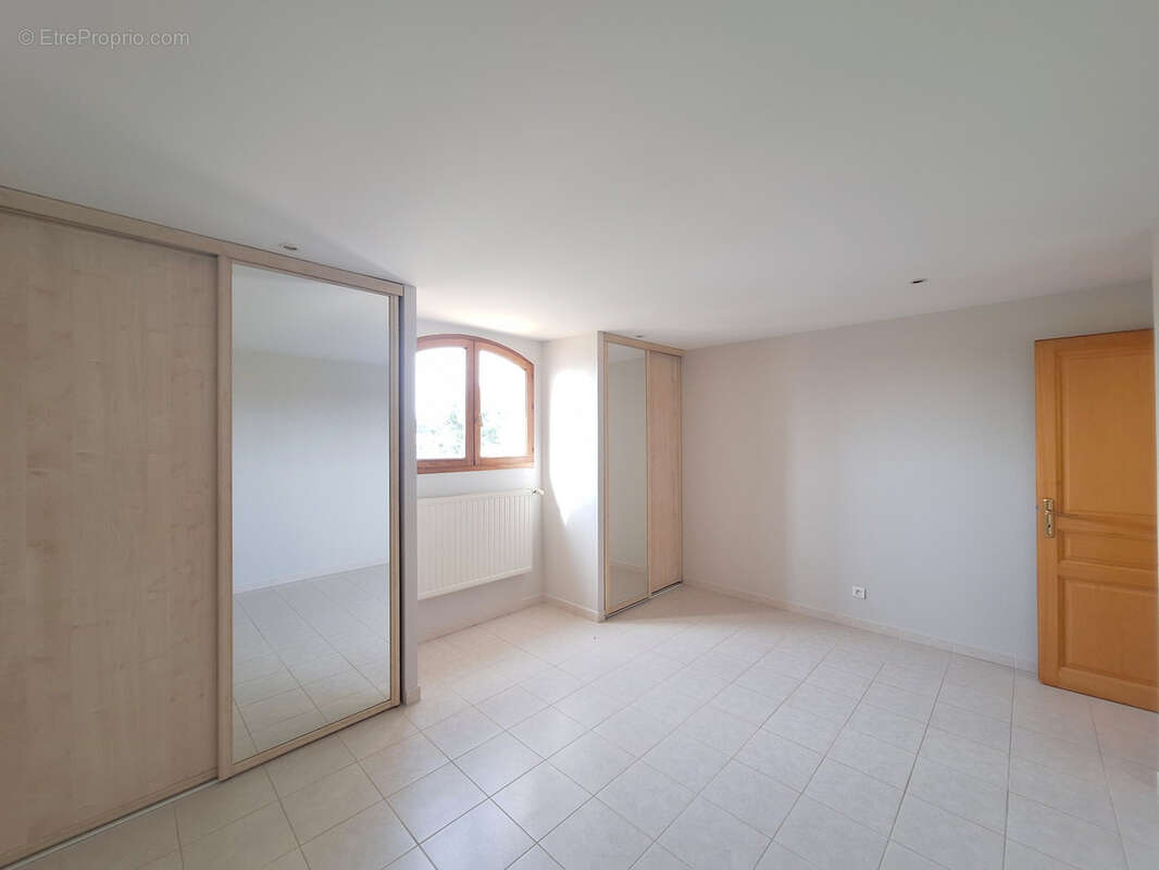 Maison à SAINT-CYPRIEN