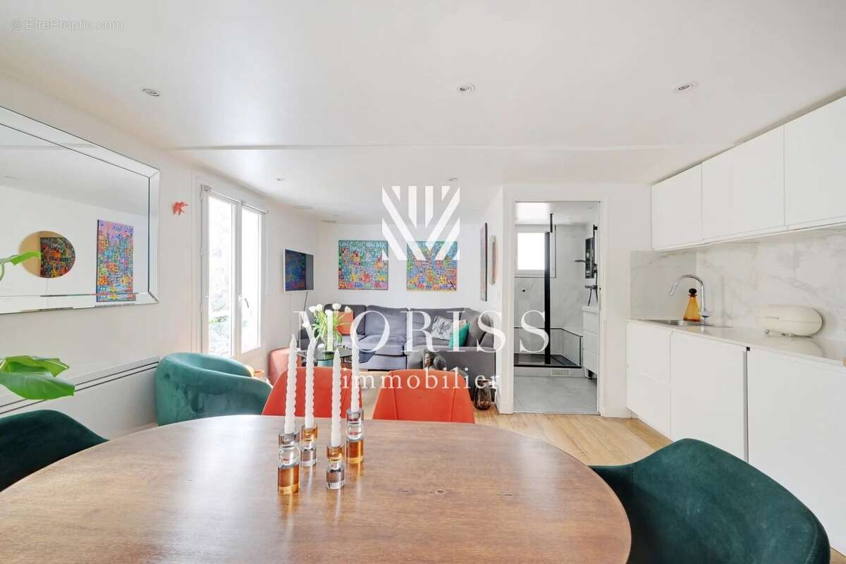 Appartement à PARIS-2E