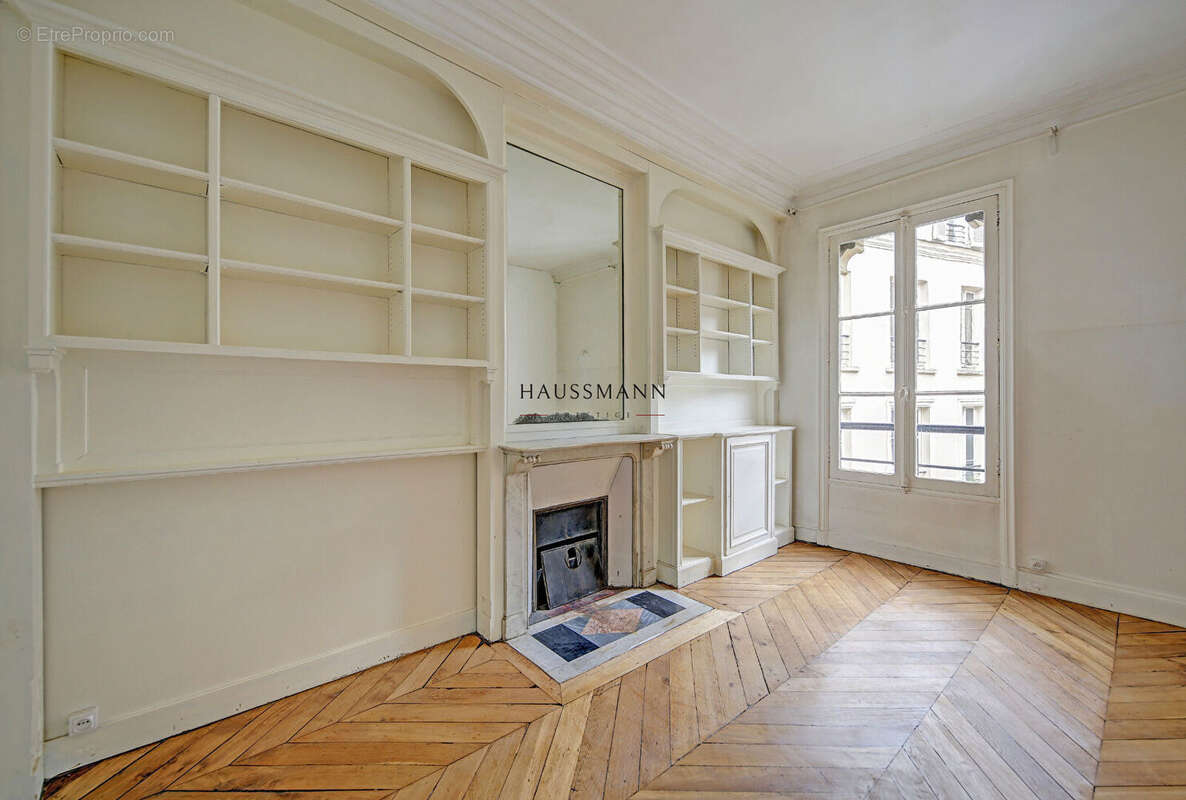Appartement à PARIS-9E