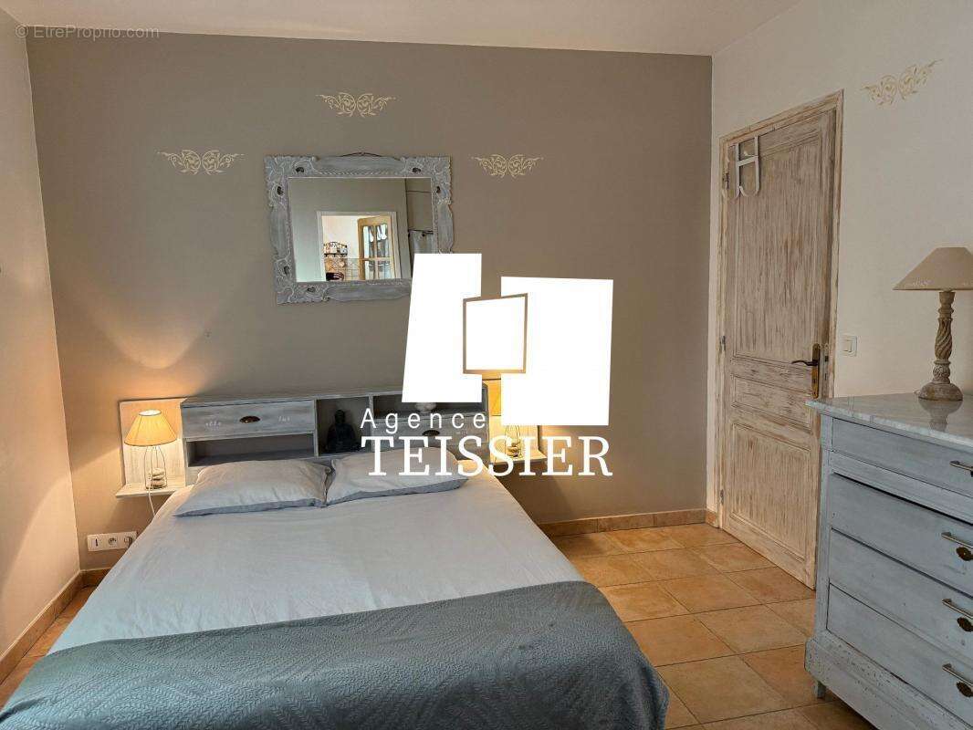 Ensemble immobilier - 2 maisons sur 4 150 m² - Les Vans (07 - photo 8