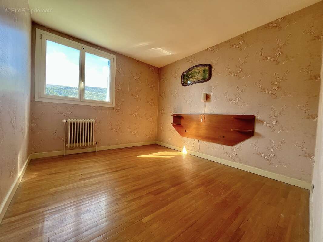 n°6 - Maison à LA MURE