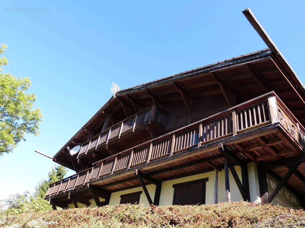 Maison à NANCY-SUR-CLUSES