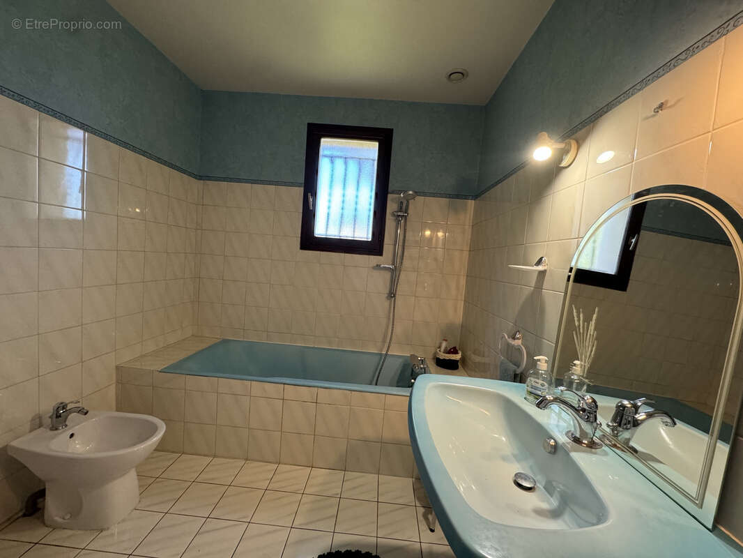 MAISON T4 de 100 M2 avec 478 M2 de terrain + Veranda + garage à vendre 31270 CUGNAUX - photo 14