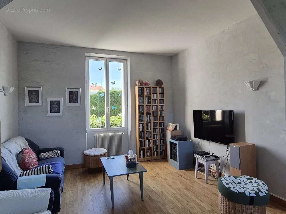Maison à BEAUNE-LA-ROLANDE