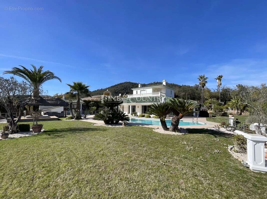 Maison à AURIBEAU-SUR-SIAGNE