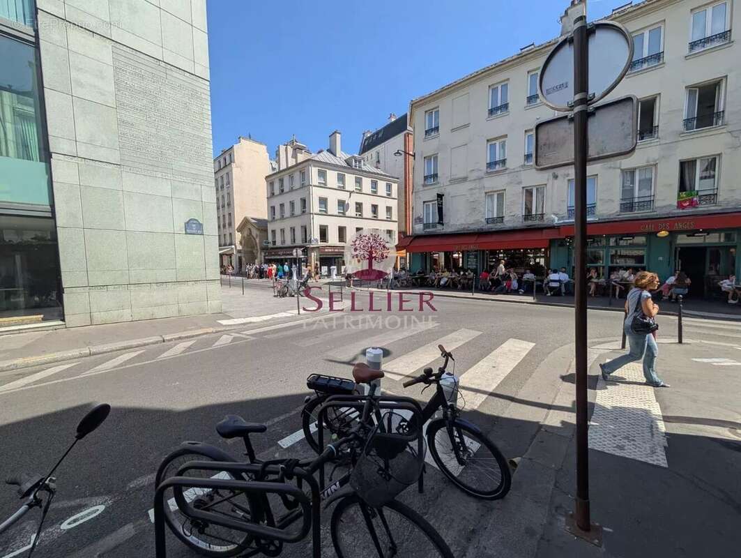 Appartement à PARIS-11E