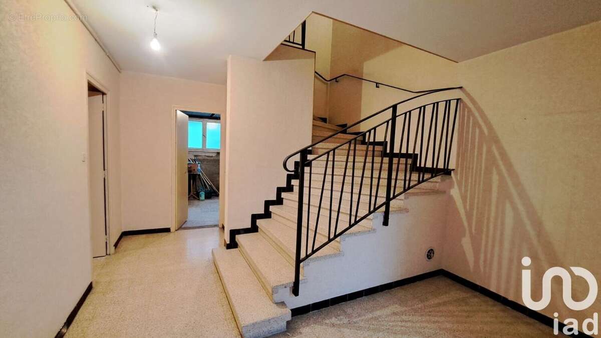 Photo 3 - Maison à LAVEYRON