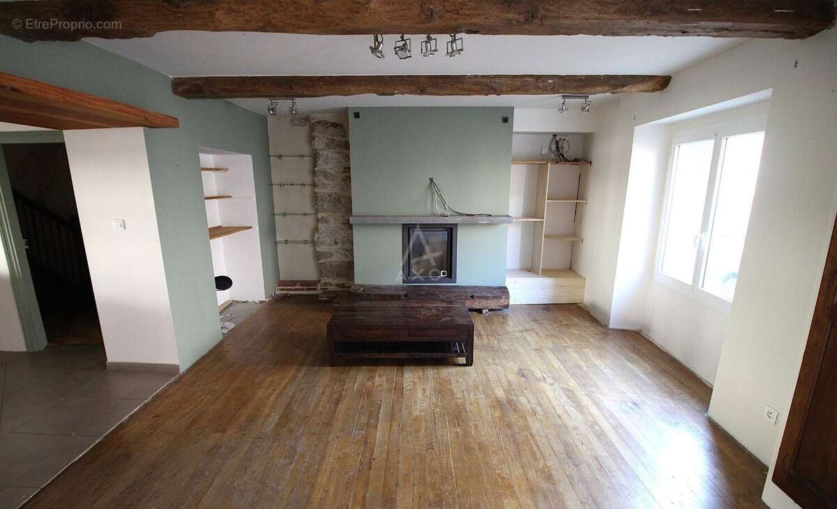 Maison à CASTELMAYRAN