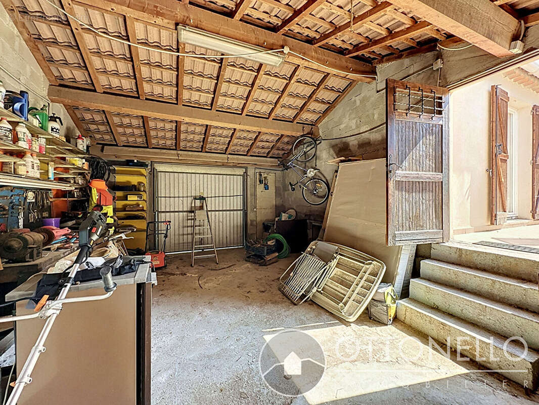 Maison à ROQUEBRUNE-SUR-ARGENS