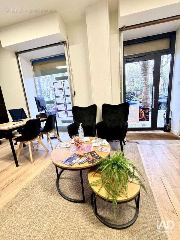 Photo 4 - Commerce à ENGHIEN-LES-BAINS