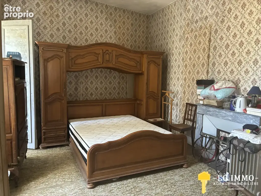 Rare, superbe batisse au coeur de jonzac avec jardin et garage - photo 11