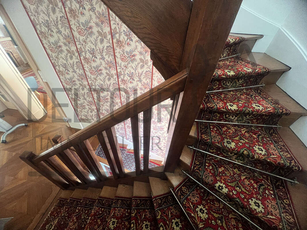 Maison à COULOMMIERS