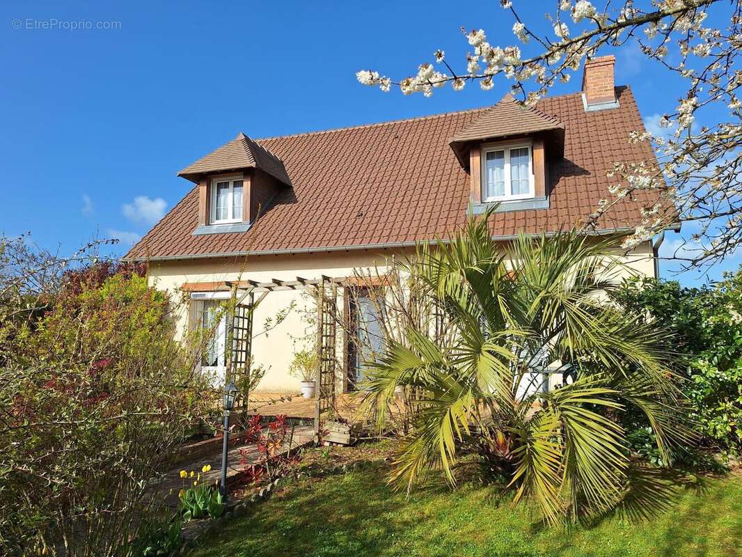 Photo 2 - Maison à FEUGUEROLLES-BULLY