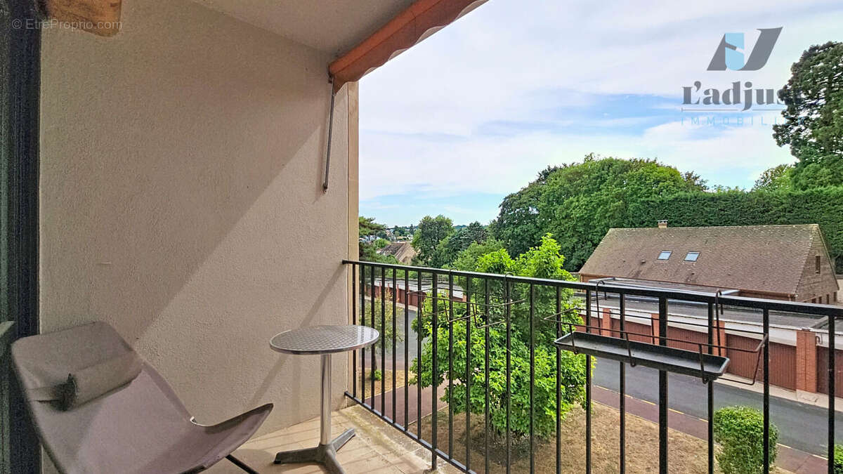 AVON Trinagle d'or - F5, 3chambres - séjour 40m² - 2 terrasses, garage, cave - photo 5