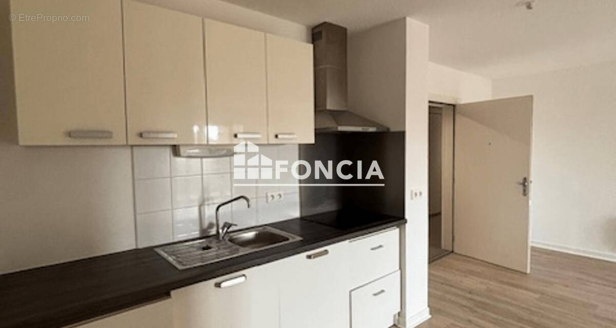 Appartement t3 avec terrasse - photo 3
