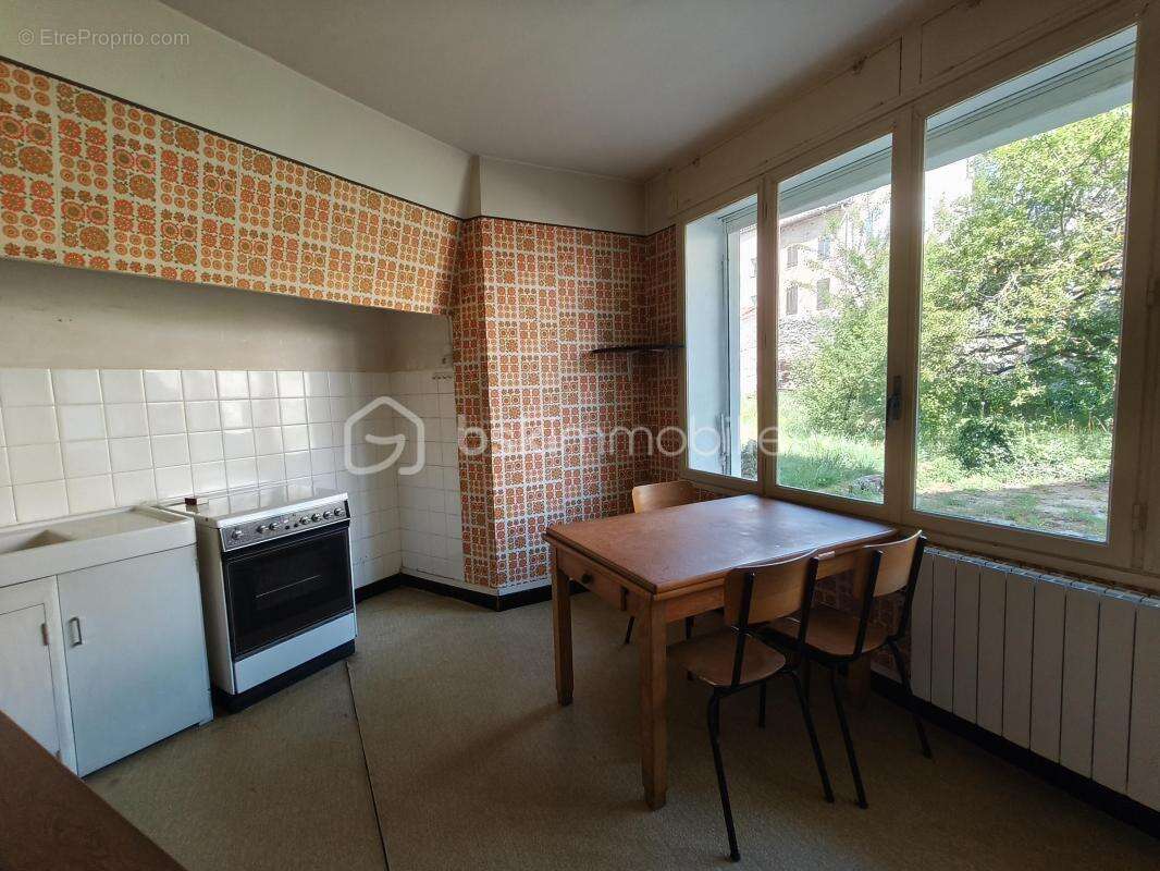 Grande maison avec appartement - photo 12