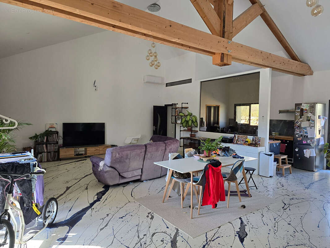 Maison à SAINT-PIERRE-LAFEUILLE