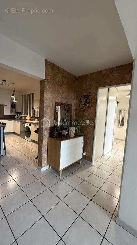 Appartement à POLLIONNAY