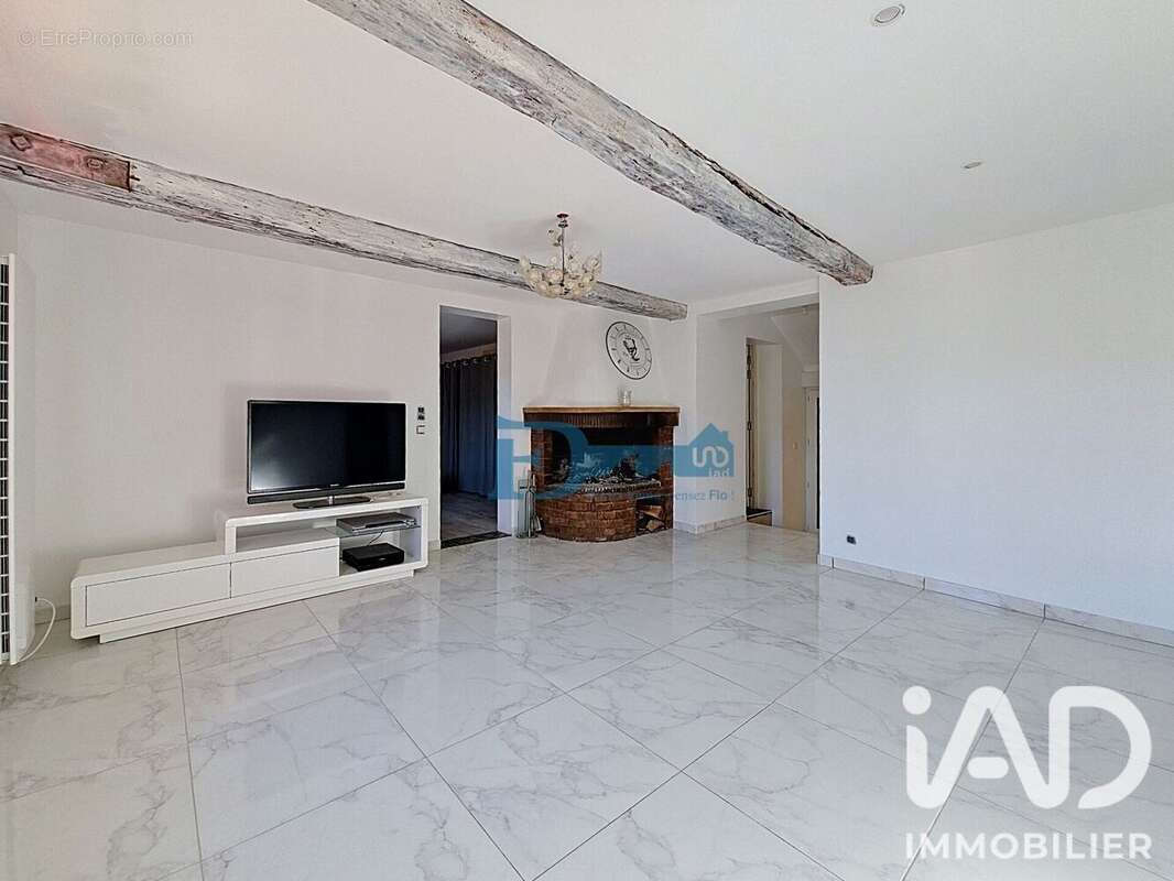 Maison 88 m² à Forges-Les-Eaux  - photo 3