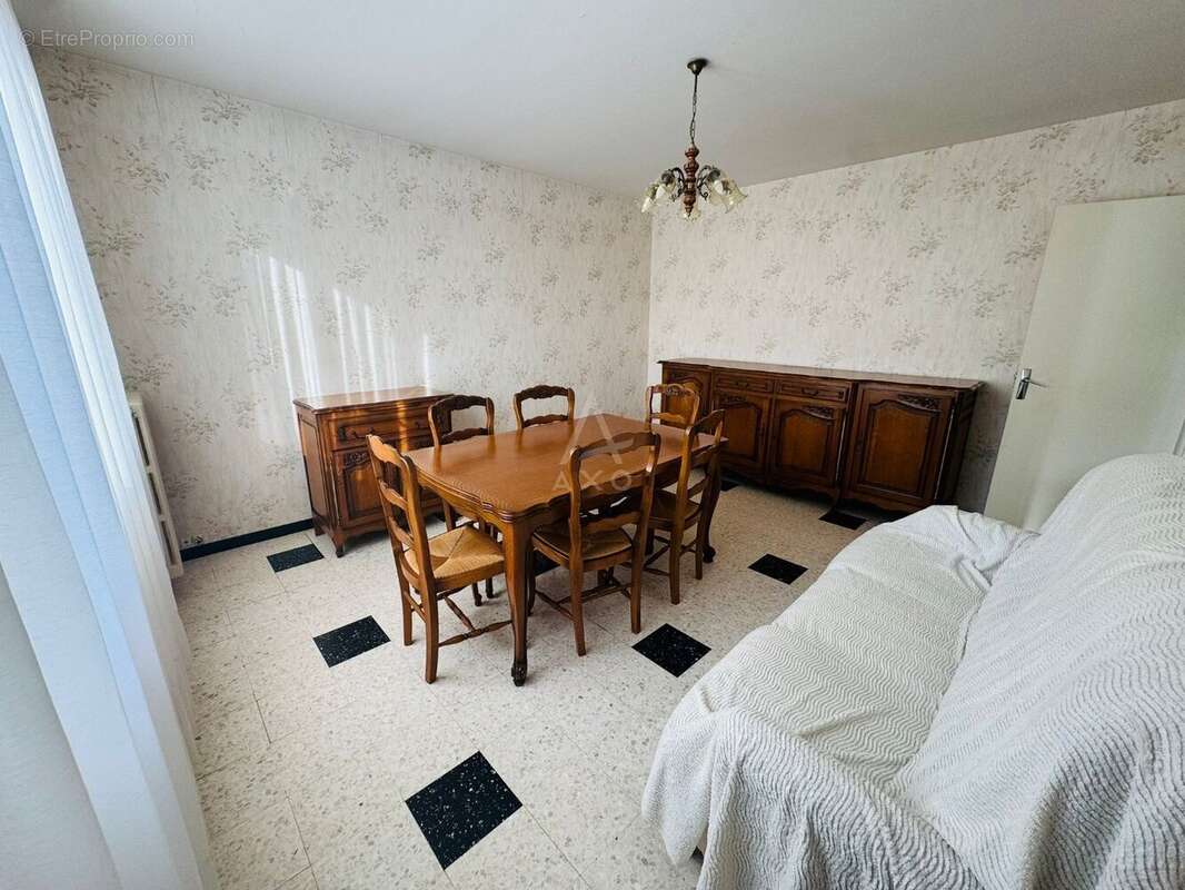 Maison à SAINT-GONDON