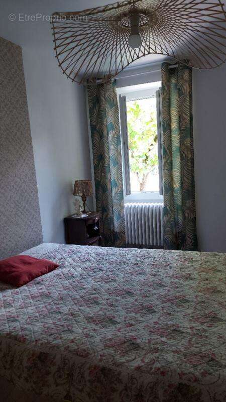 Maison à SAINT-ESTEPHE