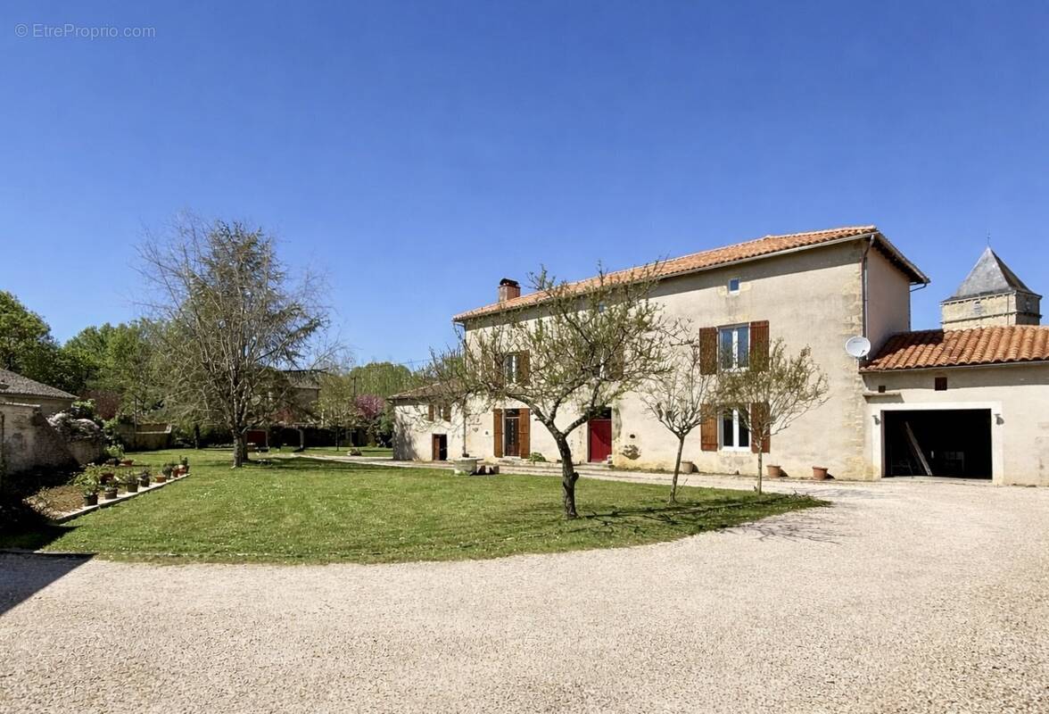 Maison à SAINTE-SOLINE