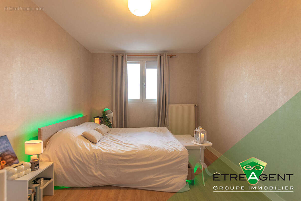 Appartement à ISSOU