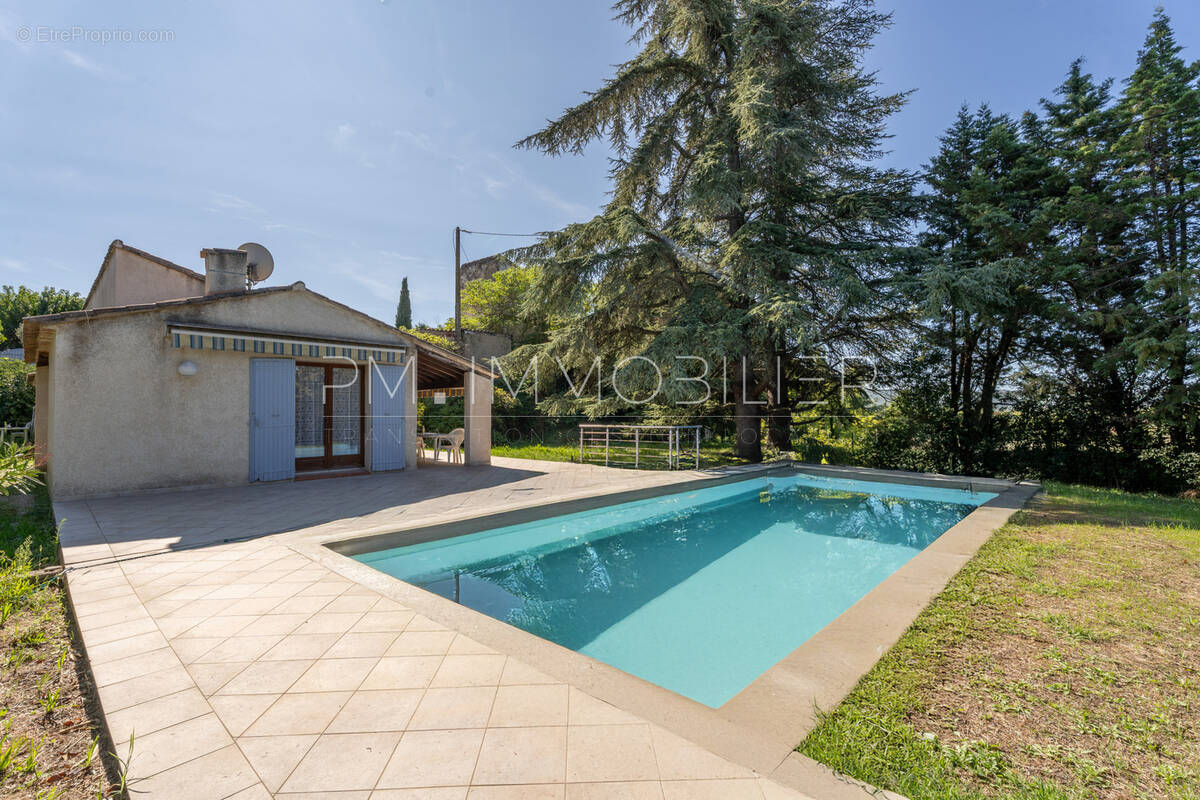 Maison à CADENET