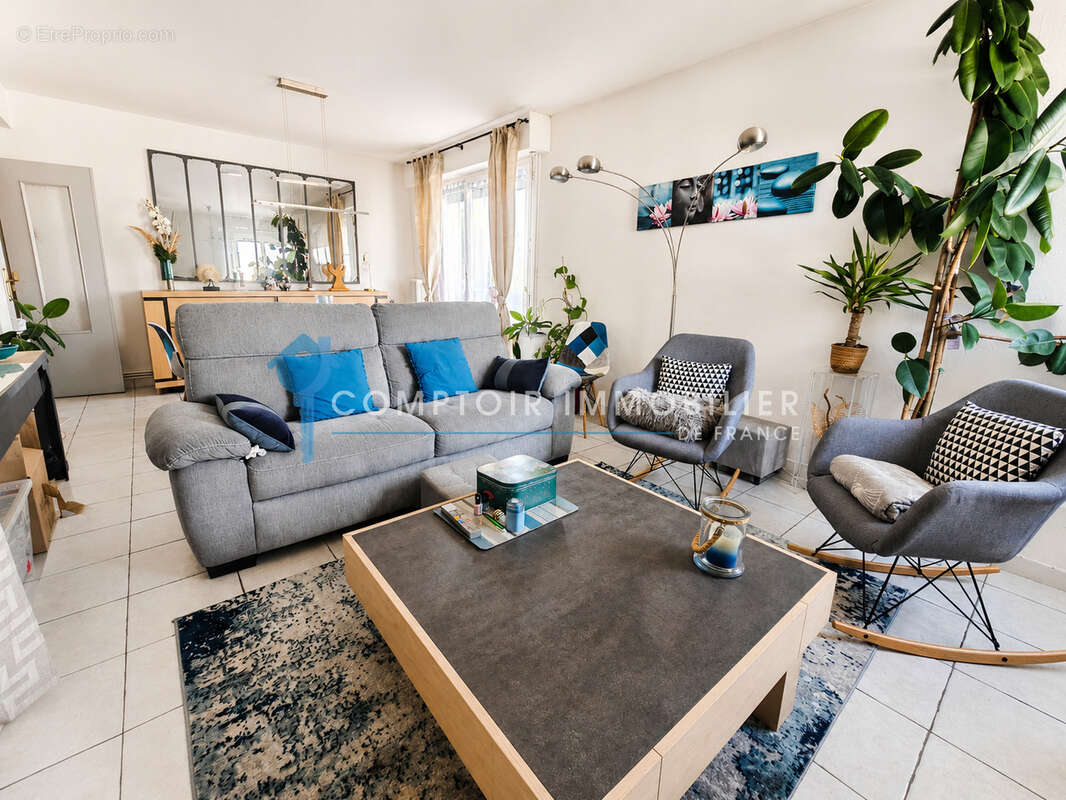Dépt Hérault (34), à vendre MONTPELLIER Appartement FF4 de 71m2 - Terrasse - parking - cave. - photo 4