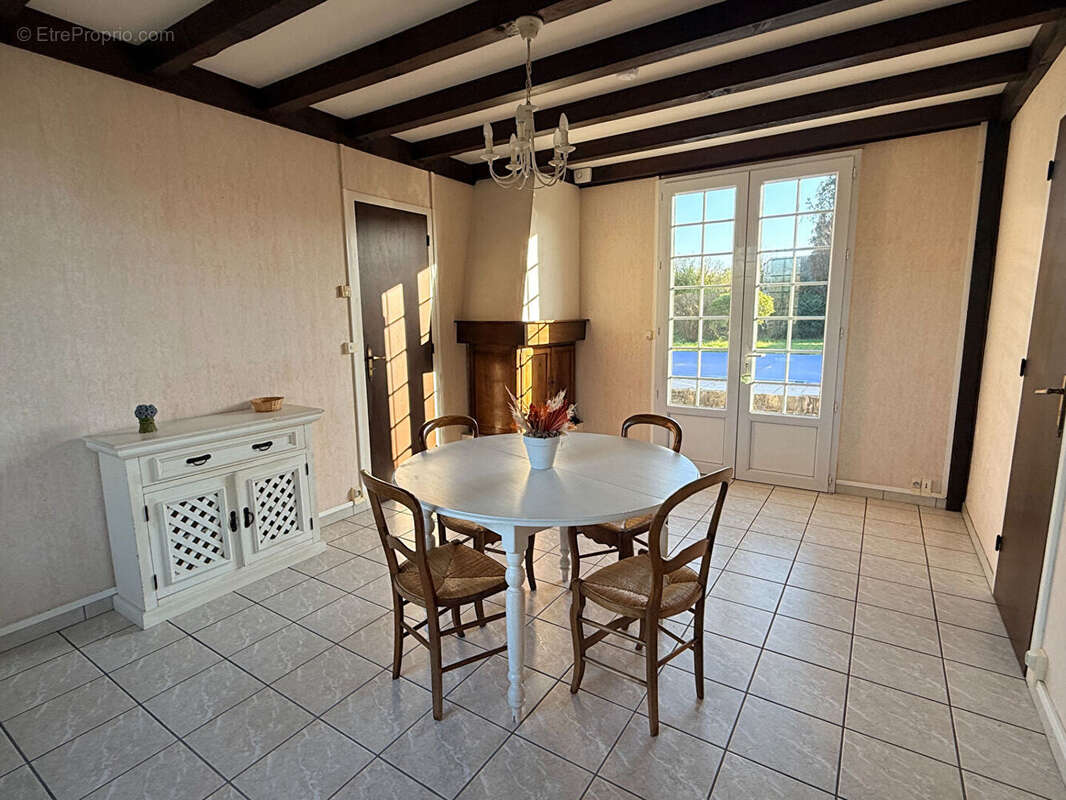 Maison à SAINT-MARTIN-DE-SEIGNANX