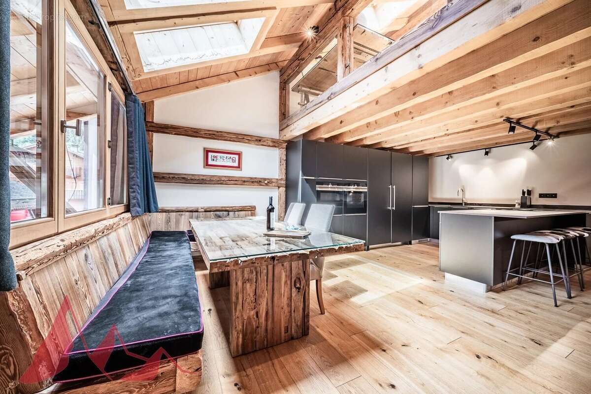 Magnifique ferme rénovée de sept chambres au cœur de Morzine - photo 5