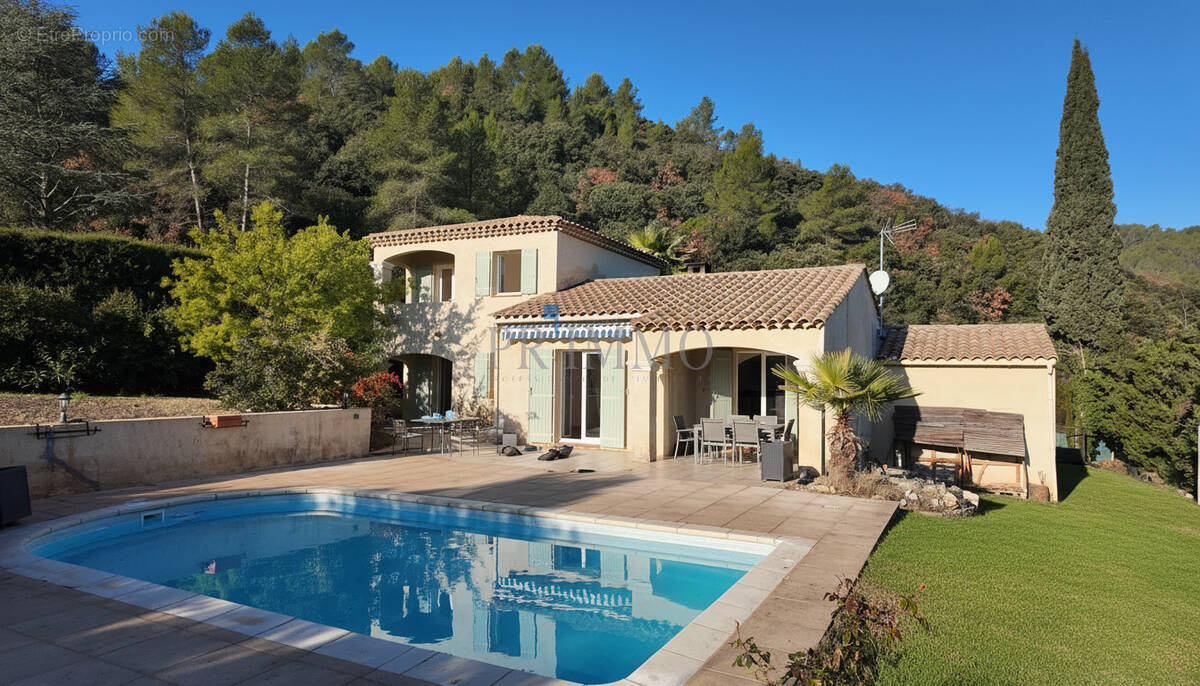 Maison à TARADEAU