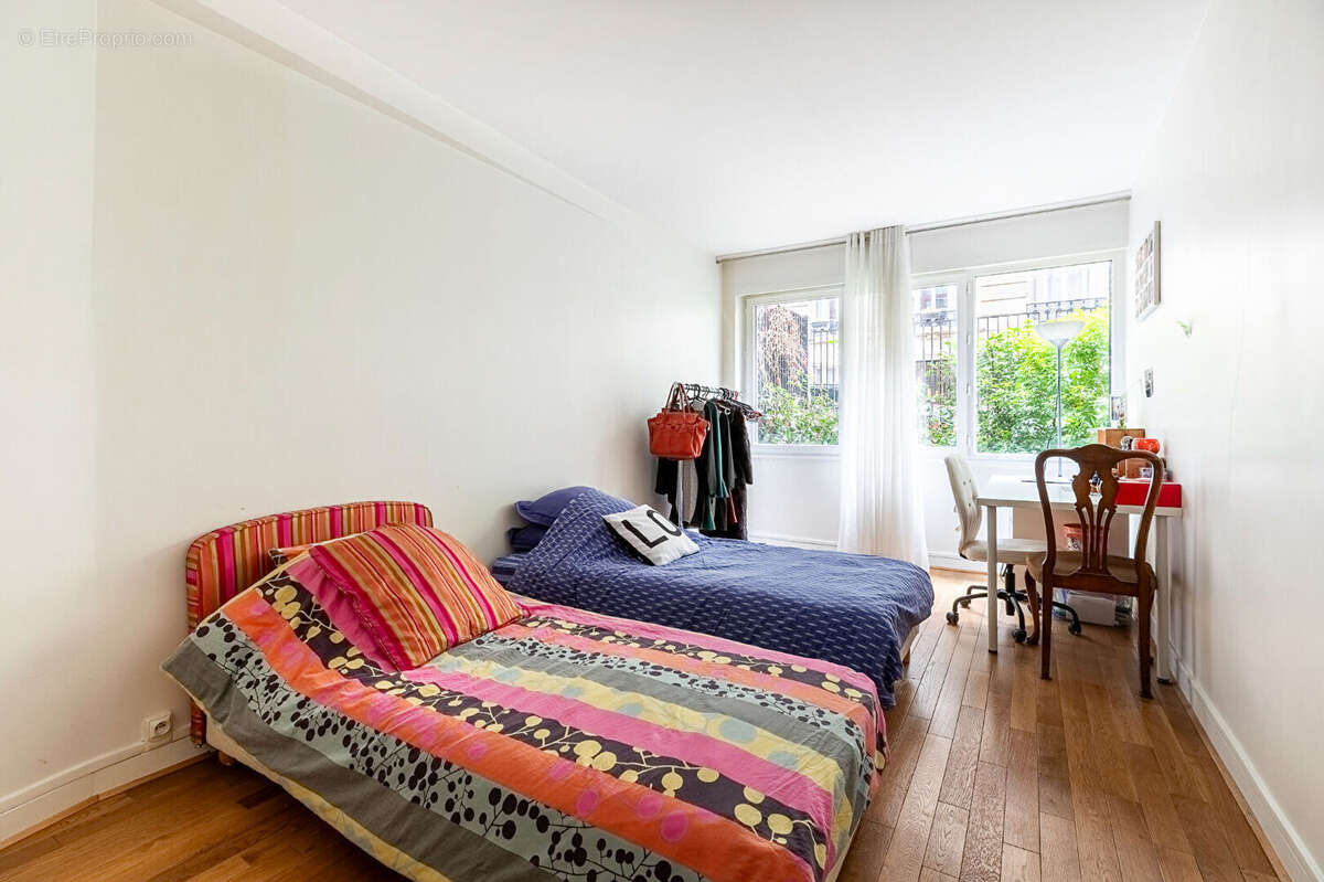 Appartement à PARIS-5E