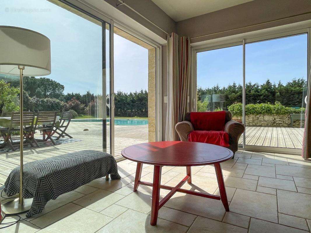 Maison à CASTERA-VERDUZAN