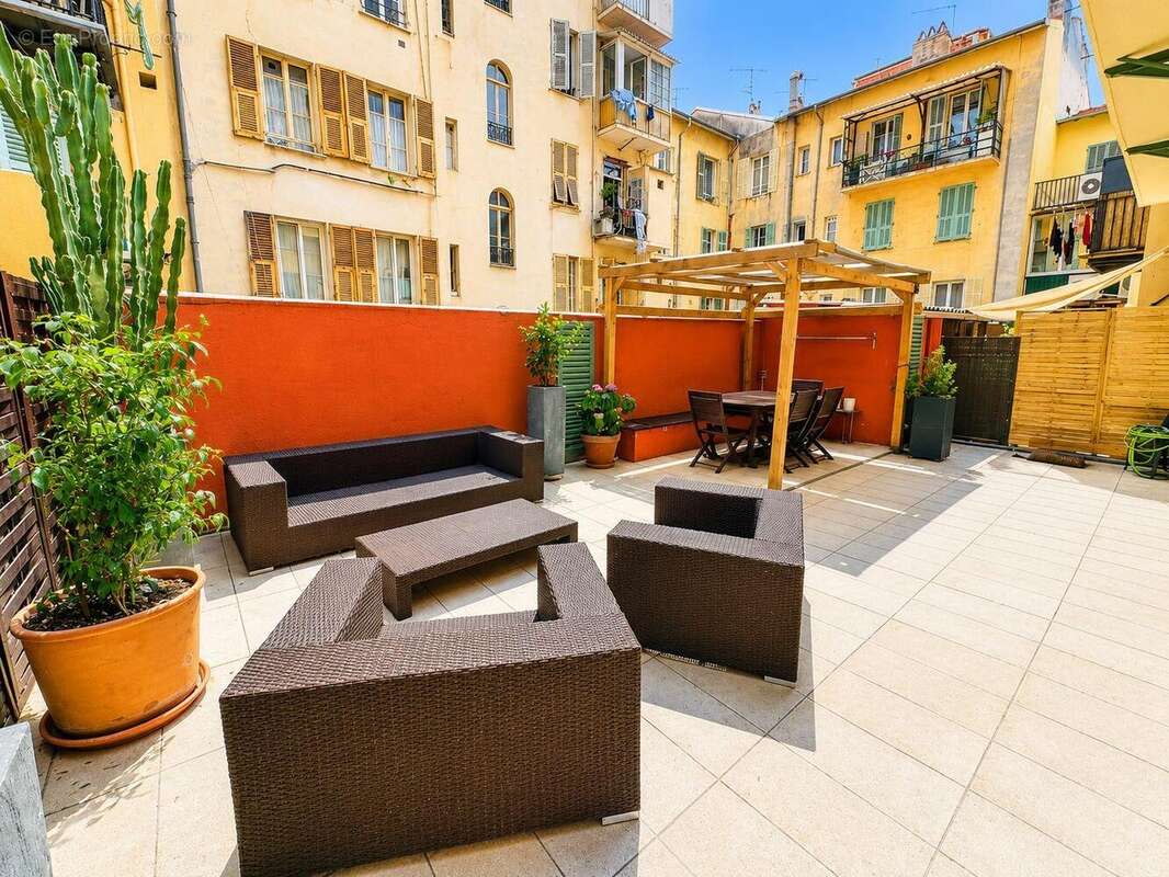   - Appartement à NICE