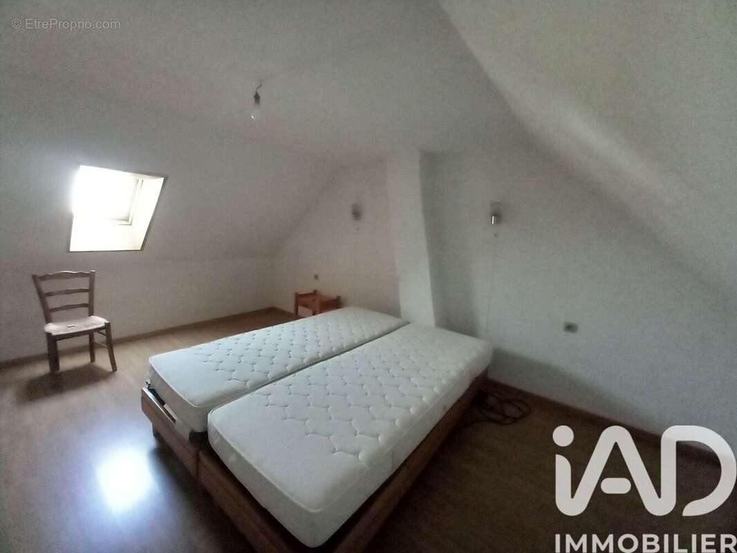 Maison 93 m² à Saint-Ouen-De-Mimbre  - photo 7