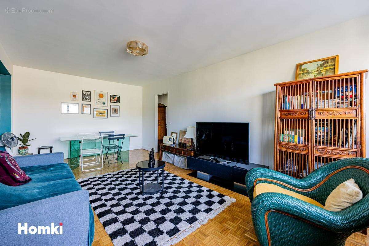 Appartement à PARIS-15E