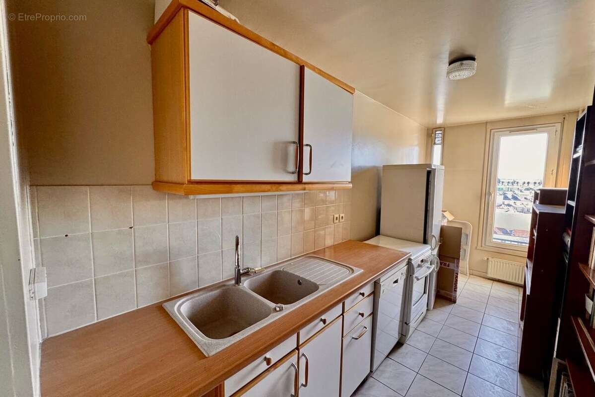 Appartement à PARIS-11E