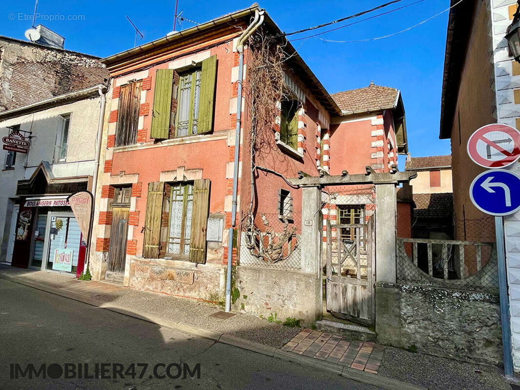 Maison à CASTELMORON-SUR-LOT